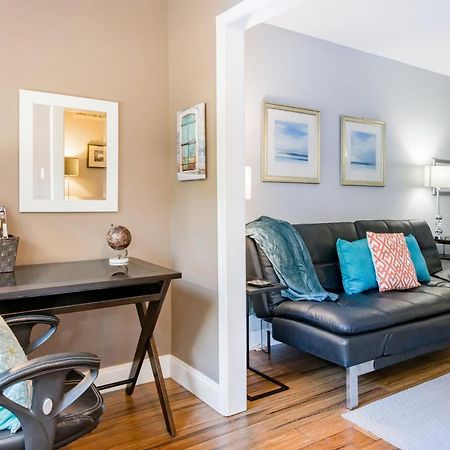 1700 Nueces Street Apartment Austin Bagian luar foto