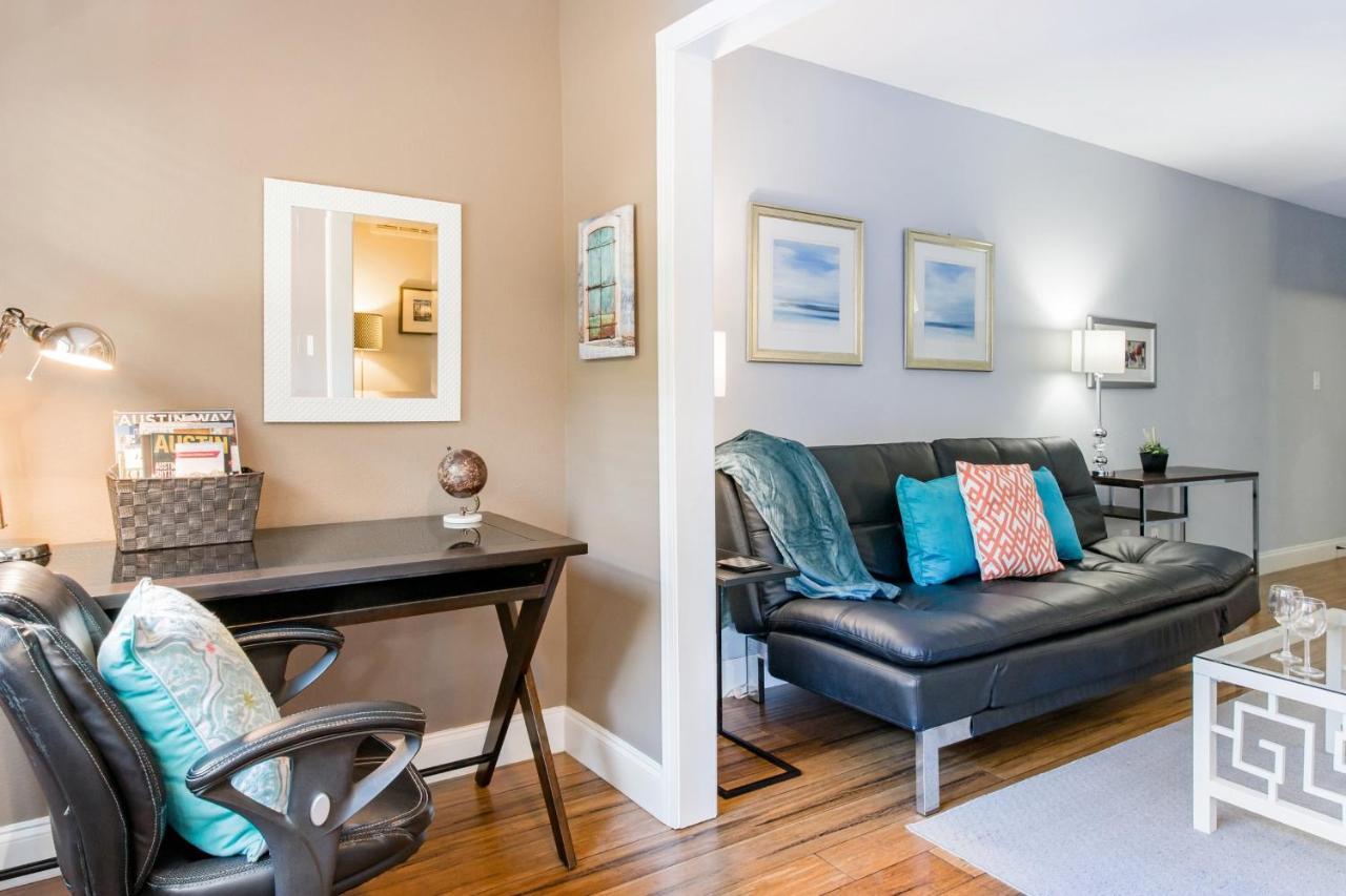 1700 Nueces Street Apartment Austin Bagian luar foto