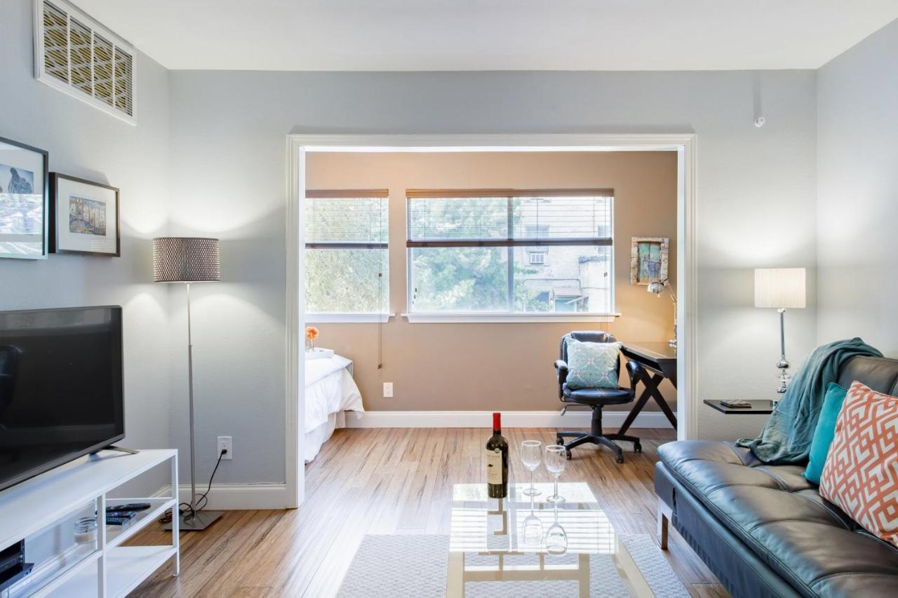 1700 Nueces Street Apartment Austin Bagian luar foto
