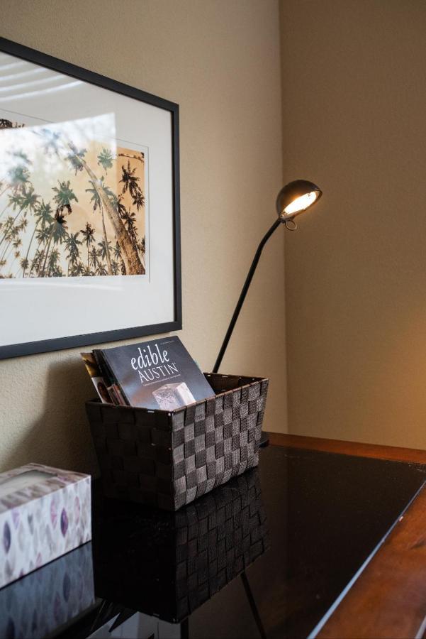 1700 Nueces Street Apartment Austin Bagian luar foto