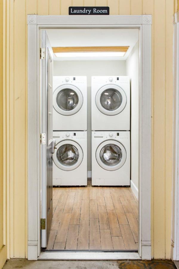 1700 Nueces Street Apartment Austin Bagian luar foto