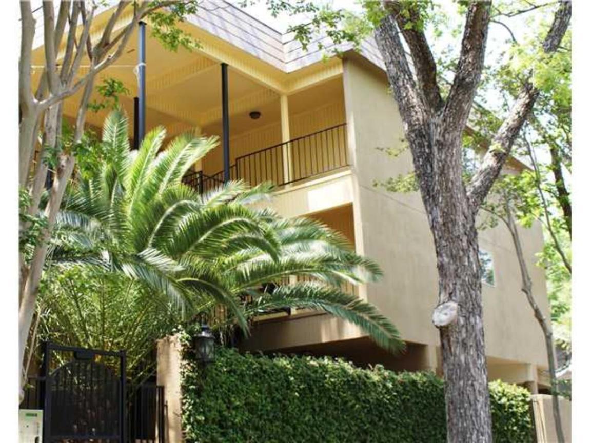 1700 Nueces Street Apartment Austin Bagian luar foto